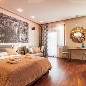 https://oneapartments-broadway.sopothotels.com